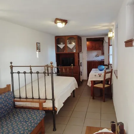 Apanemia Apartment Afissos