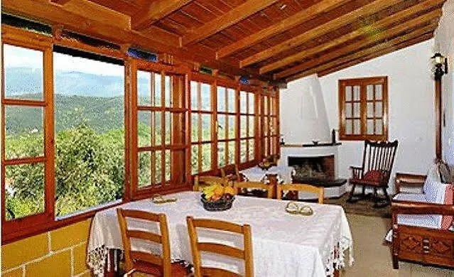 아파트 Apanemia 아피소스